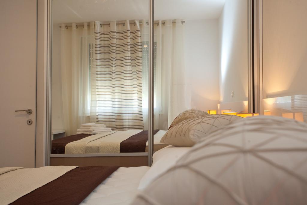 Apartments Diamond Podstrana Quarto foto